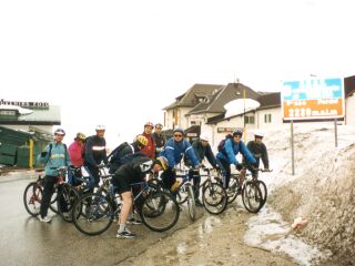 Radfahrer am Pass Pordoi
